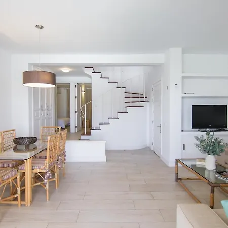 Homeforguest In Pasito Blanco, 4bdr, Bbq, Wifi, Pool
